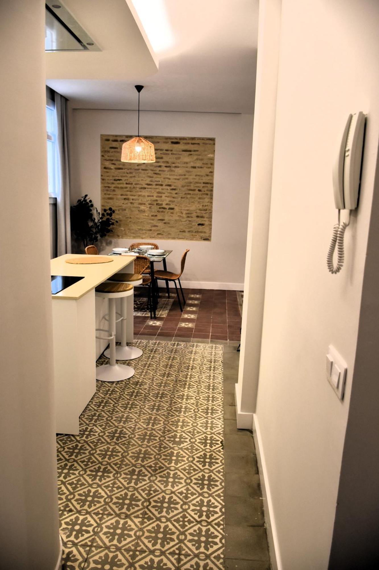 Puerta Carmona Apartment Seville Luaran gambar