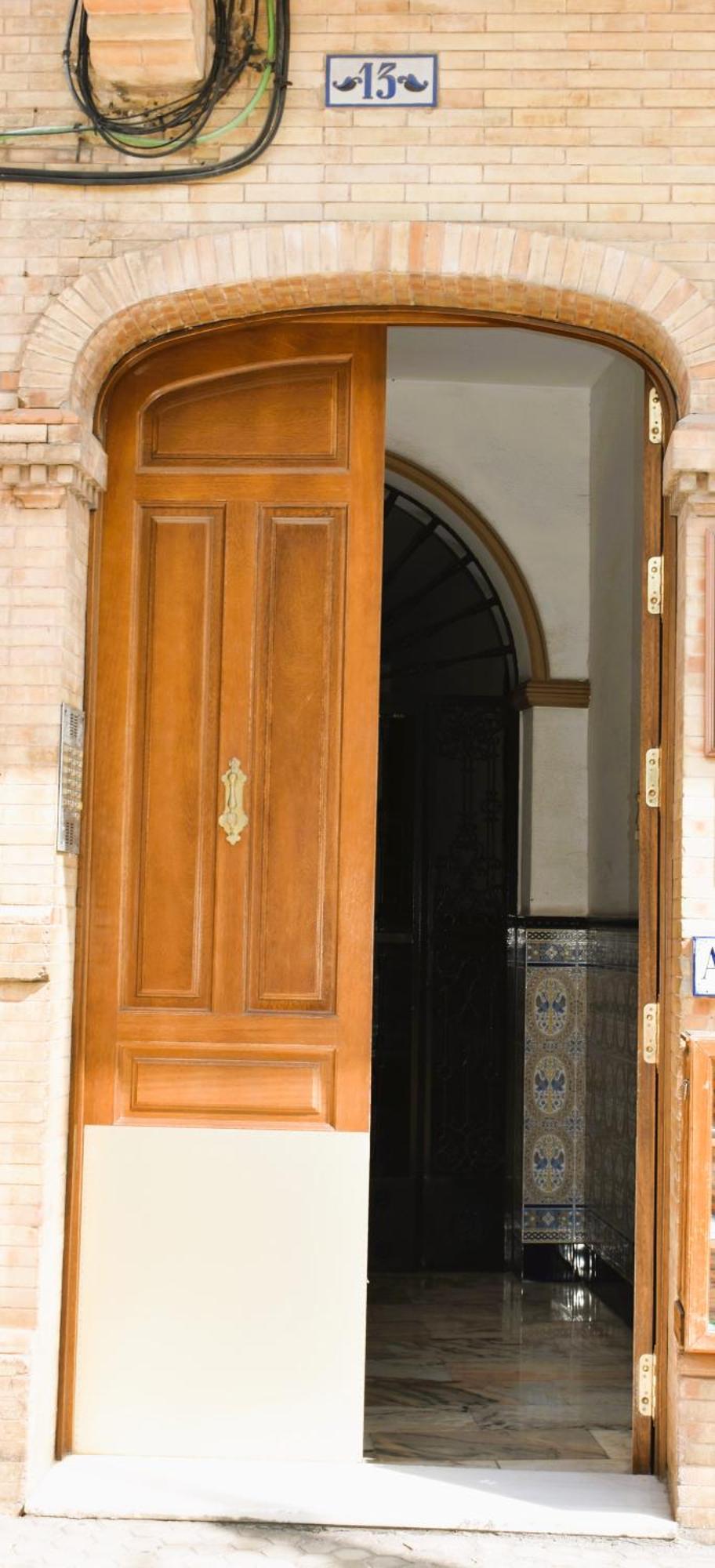 Puerta Carmona Apartment Seville Luaran gambar